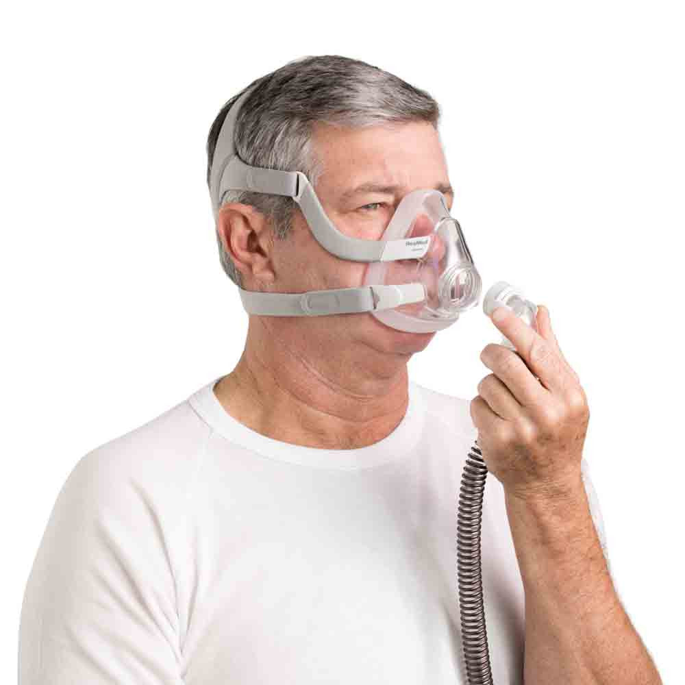 ResMed Quiet AirFit F20 mask elbow with quick release and diffuser – designed for quiet CPAP therapy